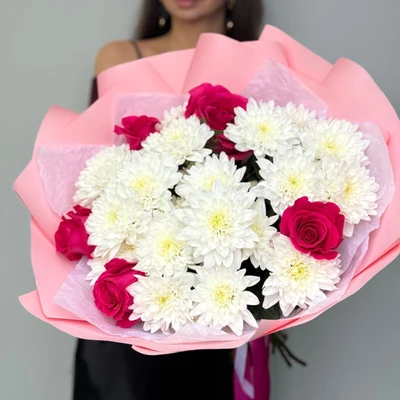 Букет "Малиновый Шепот"